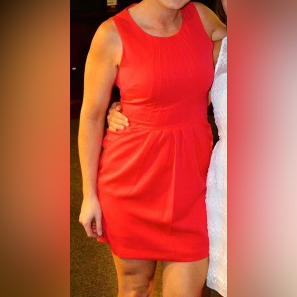 Jaye.e. Size Small hot pink mini dress. Fitted with pleat detail. Worn twice.